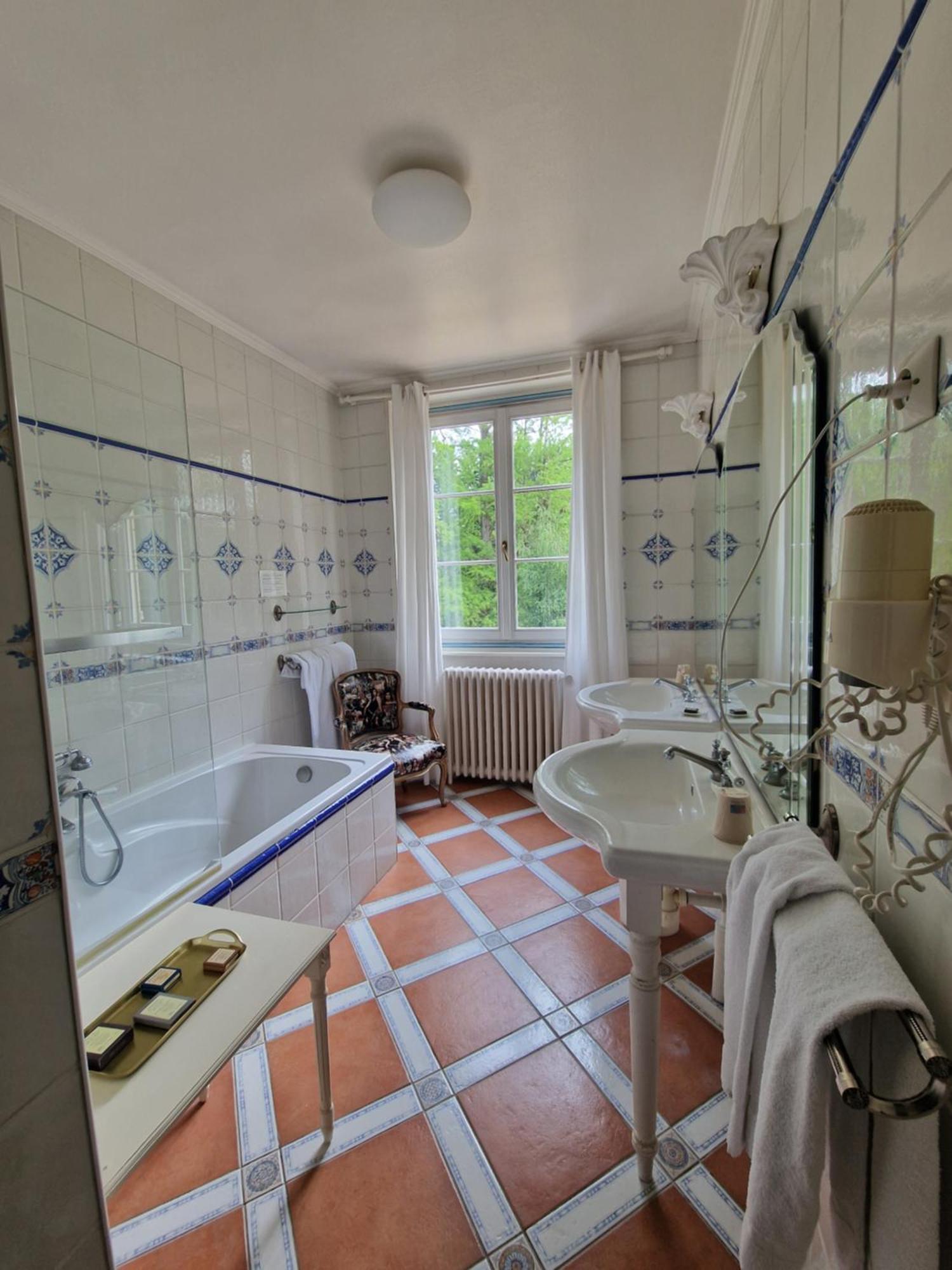 Hostellerie Du Chateau Les Muids La Ferte-Saint-Aubin Ngoại thất bức ảnh