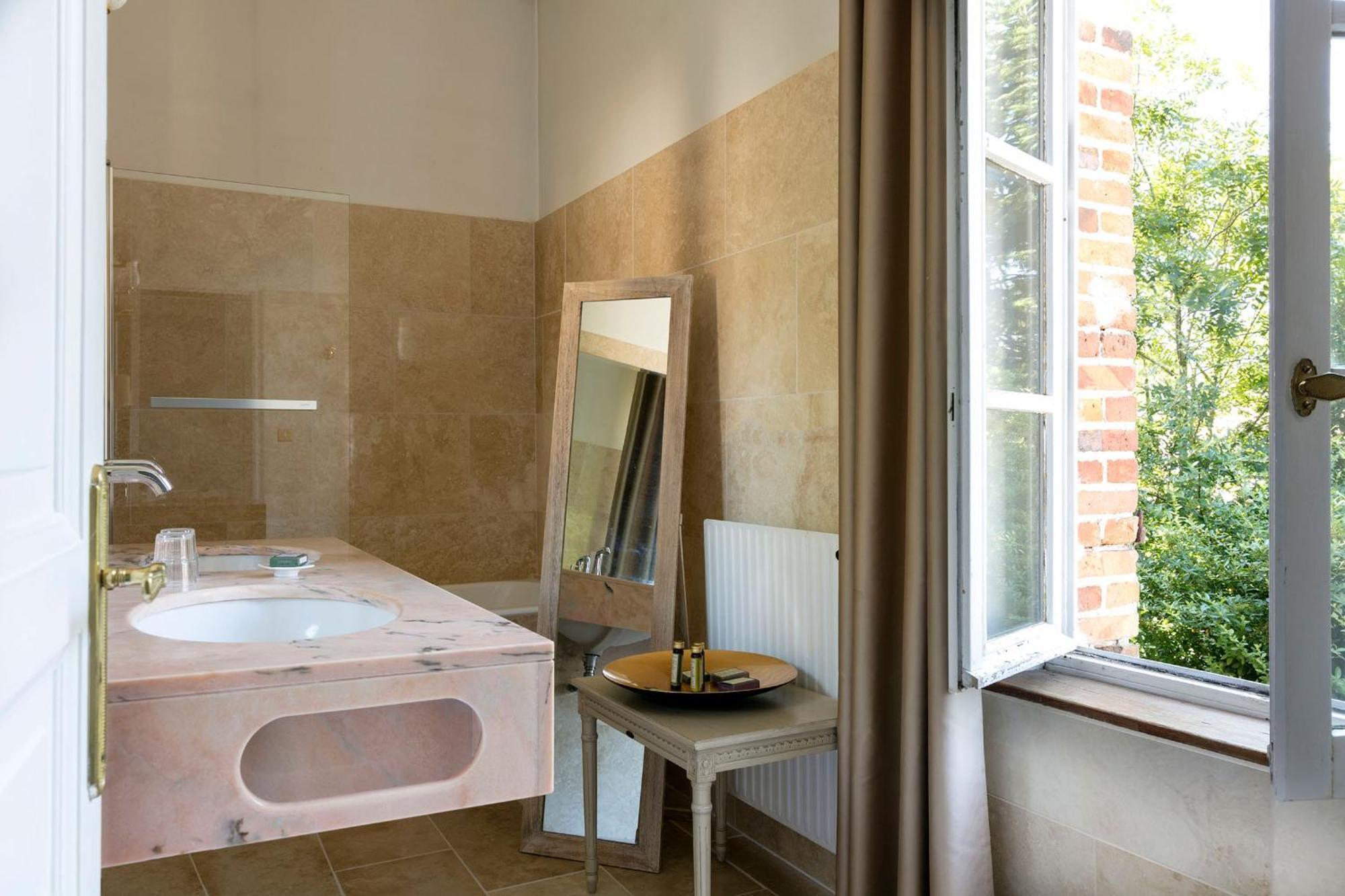 Hostellerie Du Chateau Les Muids La Ferte-Saint-Aubin Ngoại thất bức ảnh